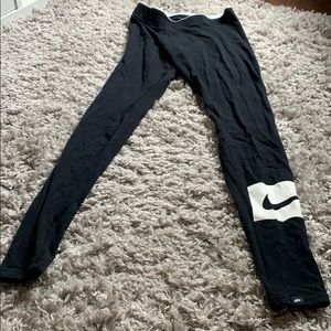 Women’s Nike leggings